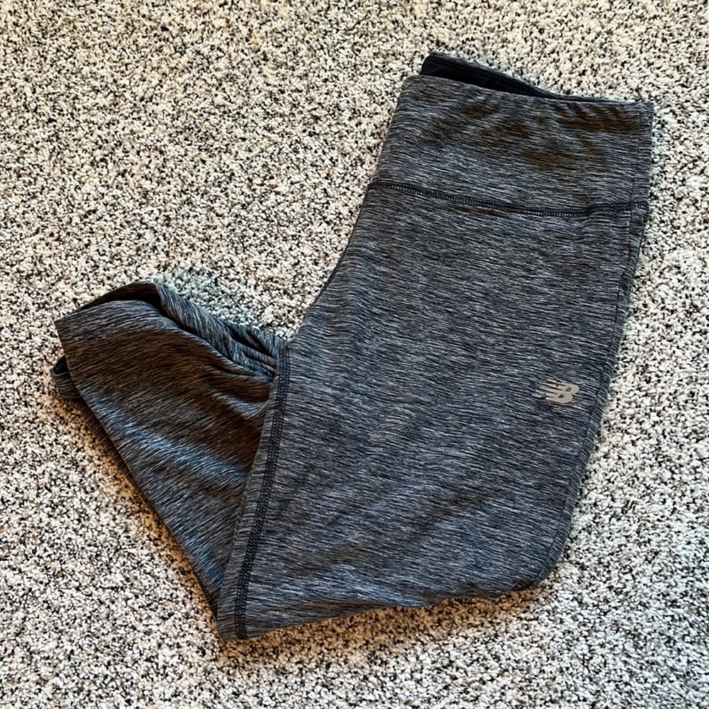 NEW BALANCE CAPRI LEGGINGS
